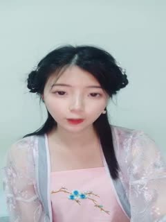 姐妹花一起伺候小哥激情啪啪，全程露脸情趣装诱惑，吃奶玩逼各种抽
